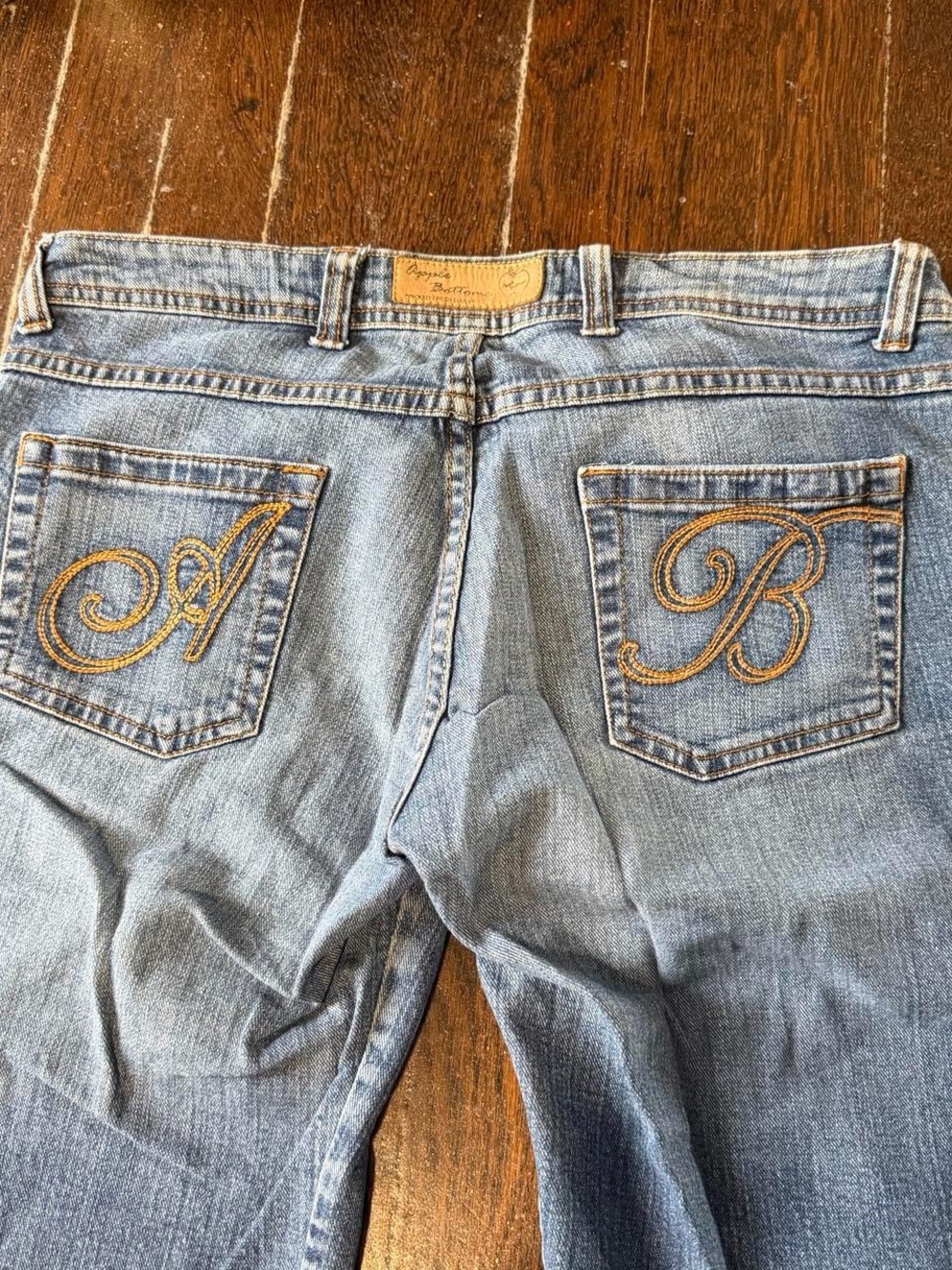 Apple Bottoms Women's Flare Cut Low Rise Jeans Blue Embroidered Pockets